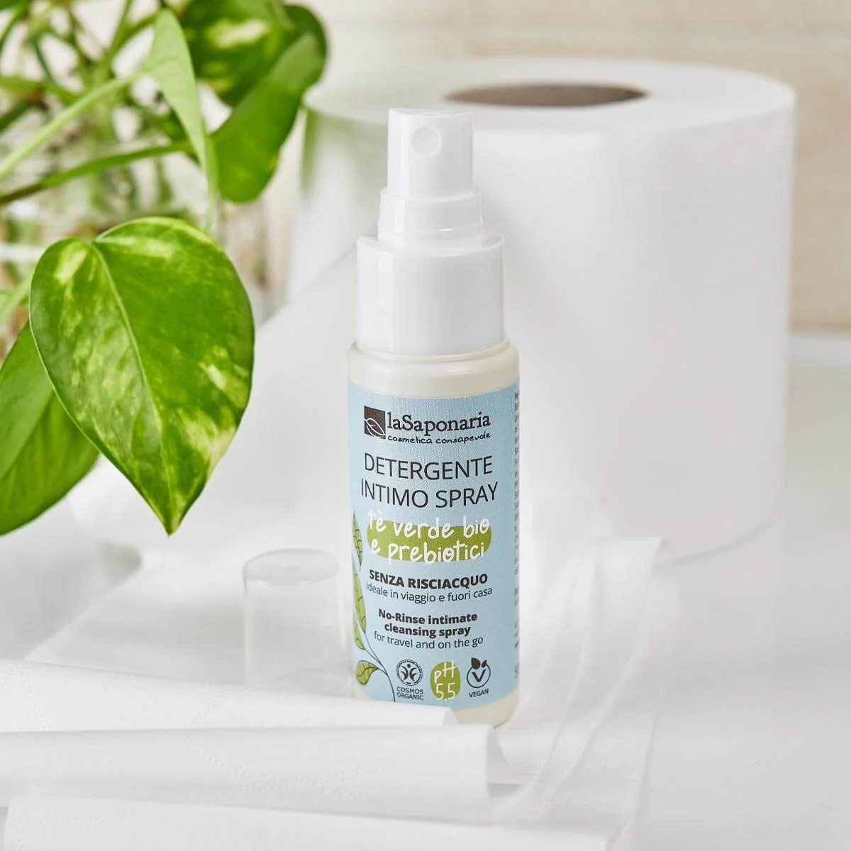 laSaponaria Intimspray ohne Abspülen mit Bio-Grüntee (50 ml) - schnelle Intimreinigung jederzeit und überall
