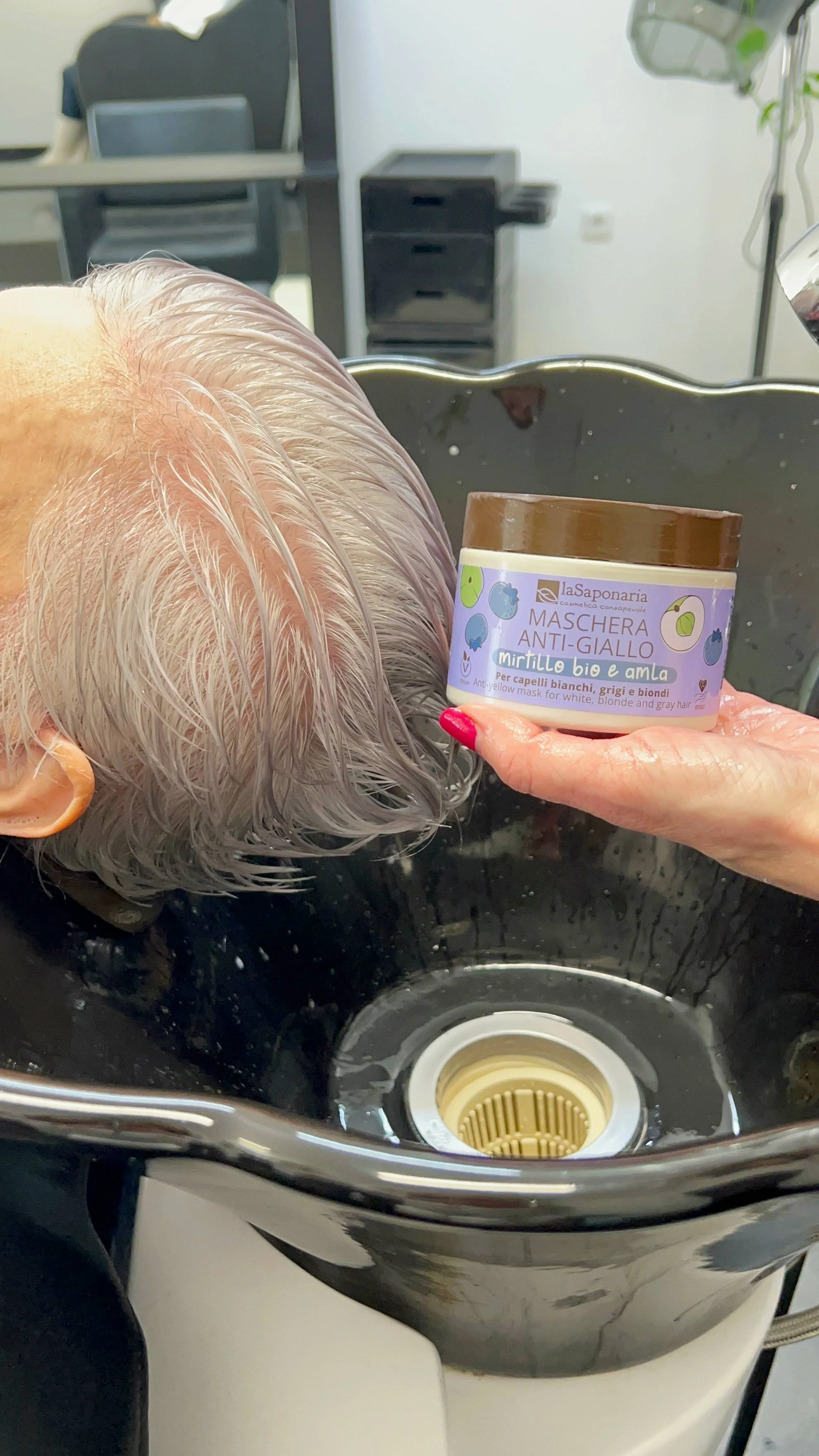 laSaponaria No yellow Maske für graues Haar mit Amla und Heidelbeere (200 ml) - neutralisiert gelbe Untertöne