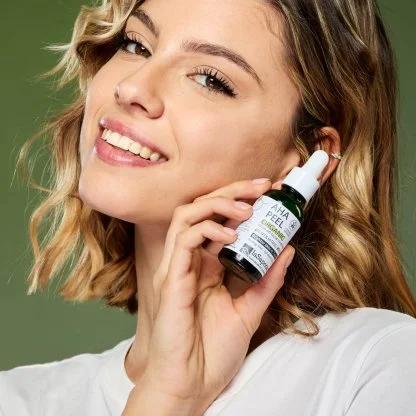 laSaponaria AHA-Gesichtspeeling Bio (30 ml) - auch für empfindliche Haut geeignet