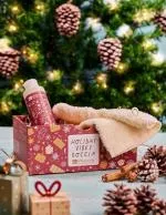 laSaponaria Holiday Vibes Geschenkpaket - Duschgel und Peeling-Handschuhe