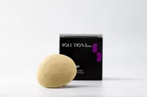 Kvitok Prebiotisches festes Shampoo mit Schutz vor Verunreinigungen Hair Booster - 50 g