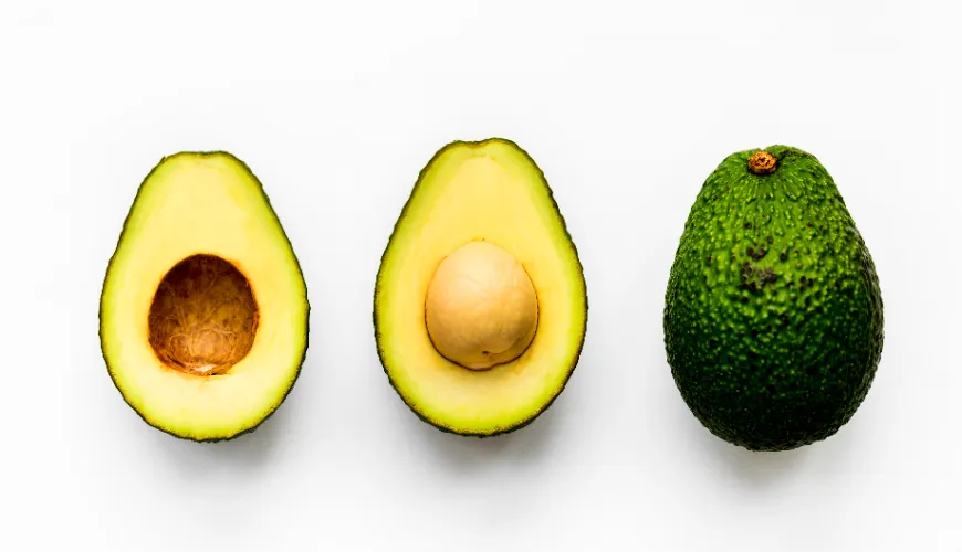 Wie man Avocado isst und warum es in Ihrer Ernährung nicht fehlen sollte