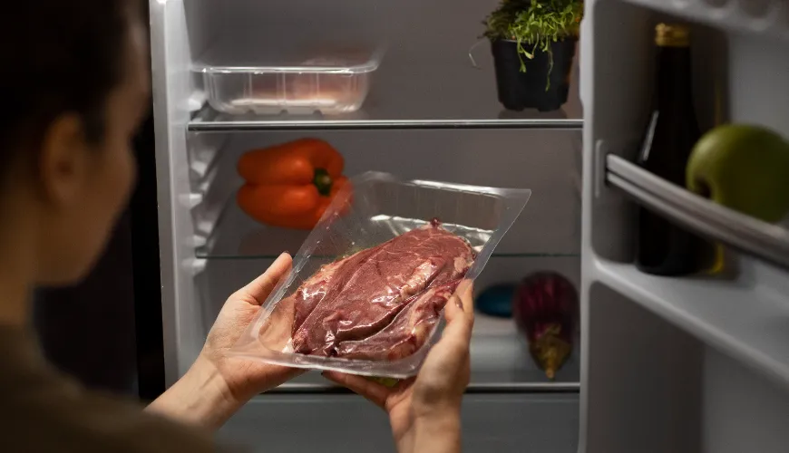 Wie man Fleisch im Gefrierschrank lagert, damit es so lange wie möglich hält