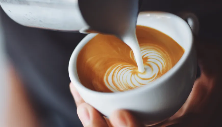 Warum verursacht Kaffee Übelkeit und was kann man dagegen tun?